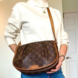 LOUIS VUITTON bag crossbody authentic LV Monogram Menilmontant PM leather